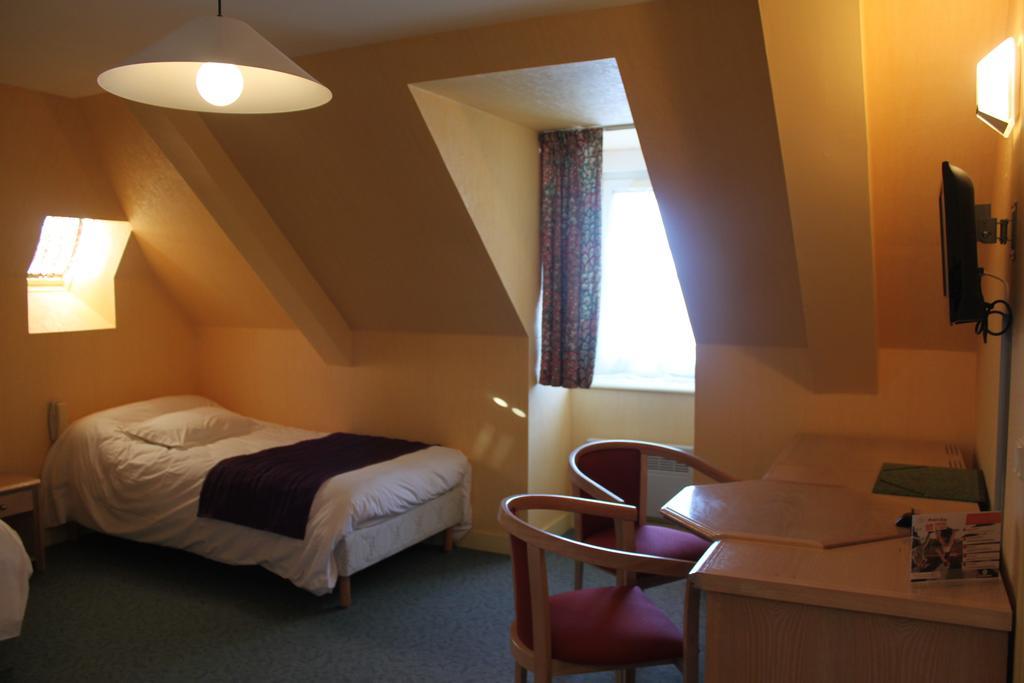 Hotel Des Bains Lancieux Room photo