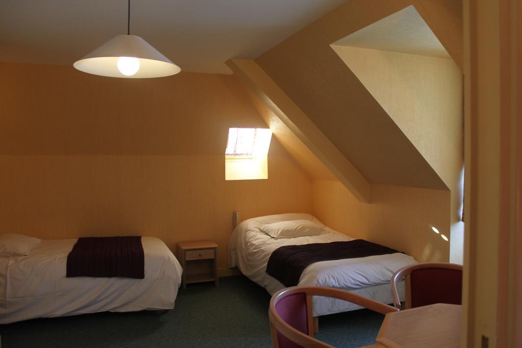 Hotel Des Bains Lancieux Room photo